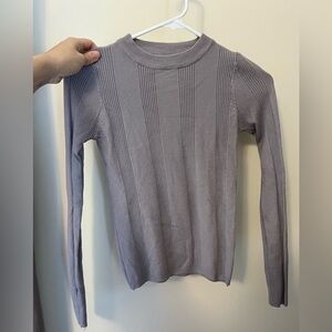 Long sleeve light weight sweater brand Be Cool size Small